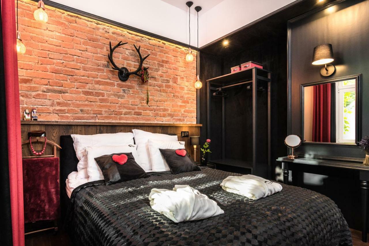 Wooden Horse - New Apartment - Old Town Красков Екстериор снимка