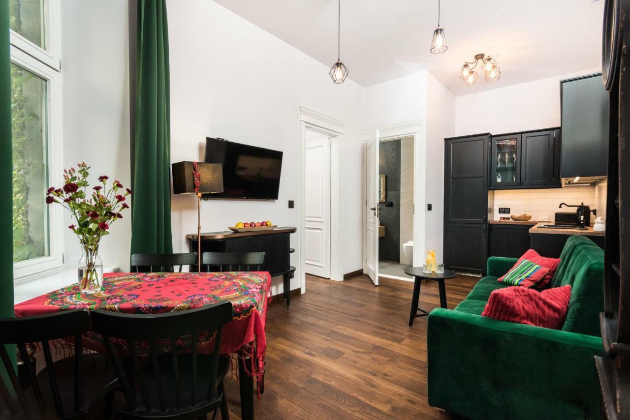 Wooden Horse - New Apartment - Old Town Красков Екстериор снимка